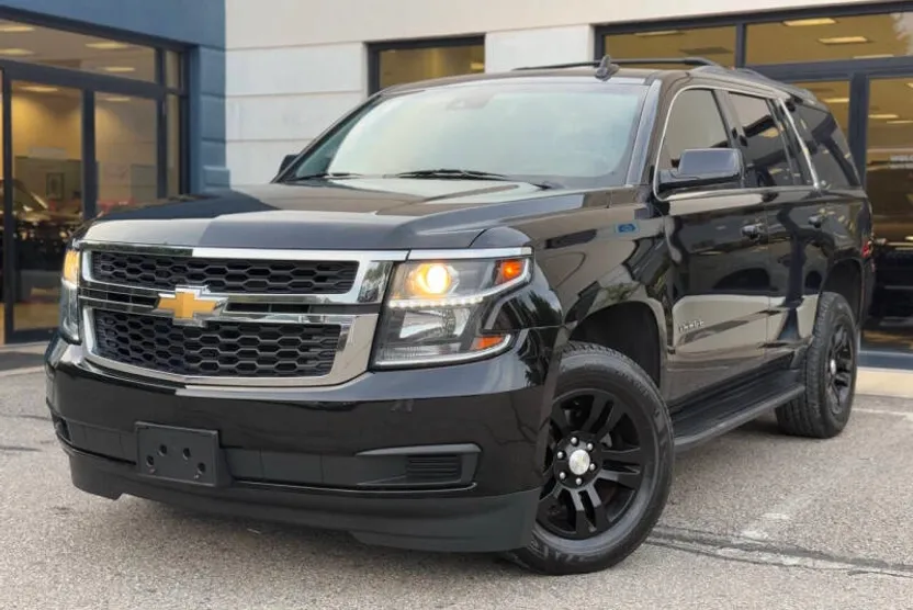 2019 Chevrolet Tahoe LT photo 1