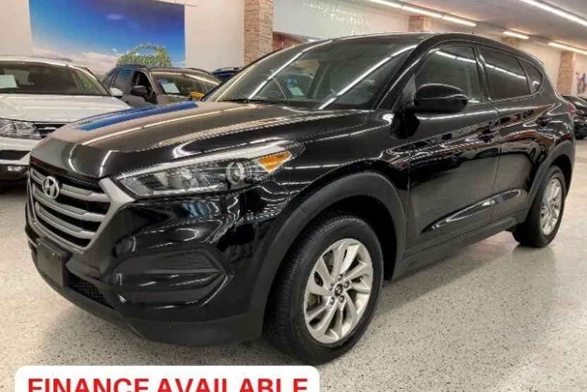 2017 Hyundai Tucson SE photo 1