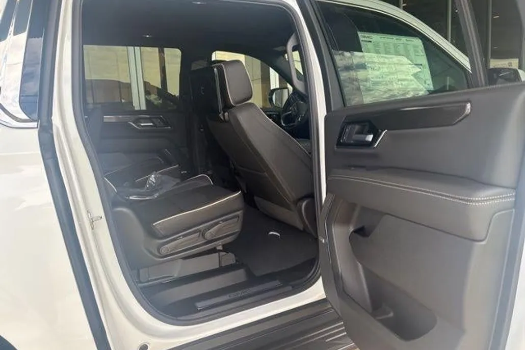 2026 Gmc Yukon XL photo 1