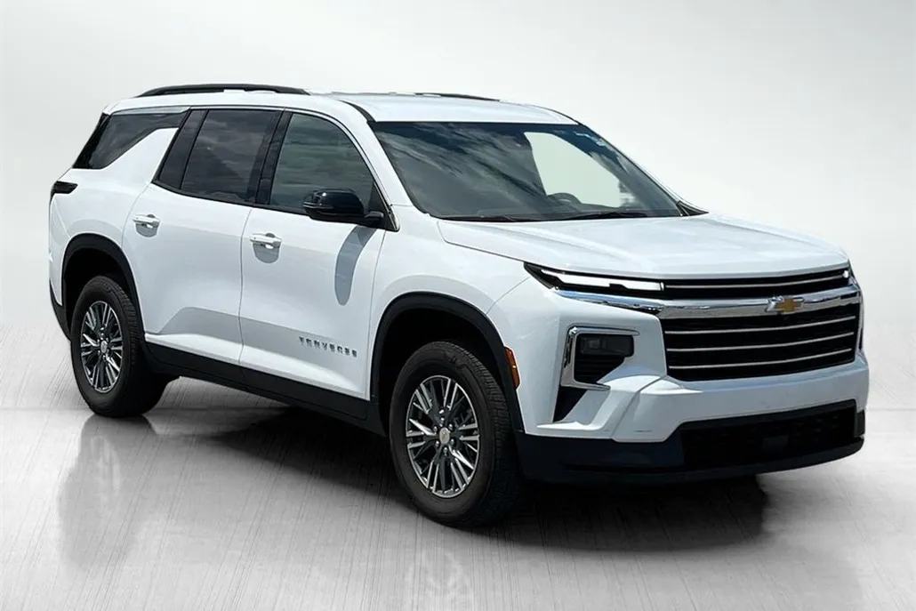 2025 Chevrolet Traverse 1LT photo 1