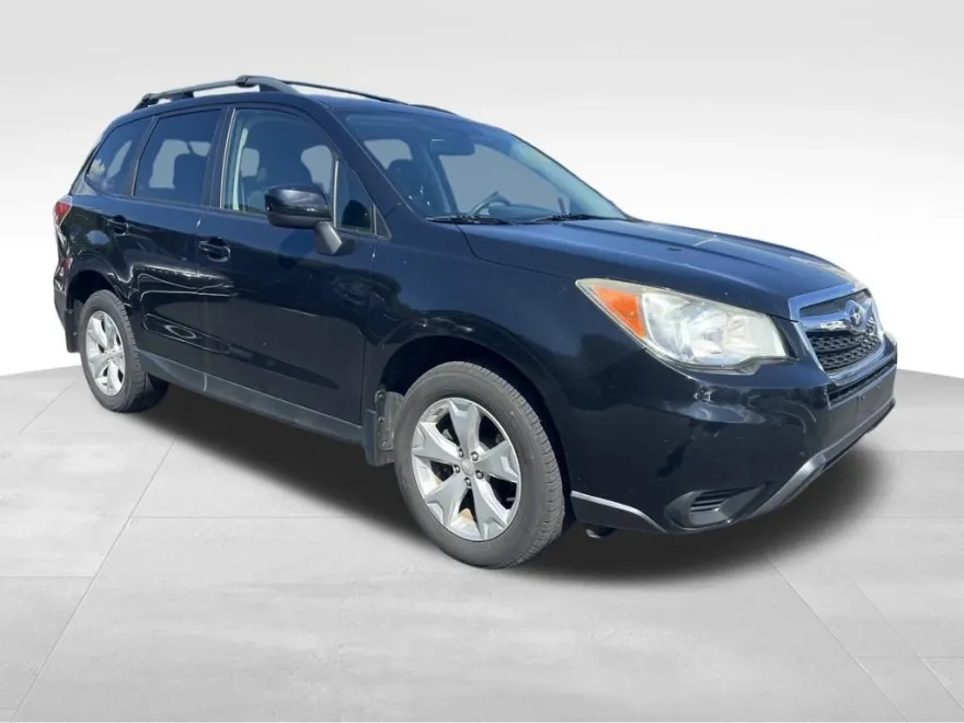 2014 Subaru Forester 2.5i Premium photo 1