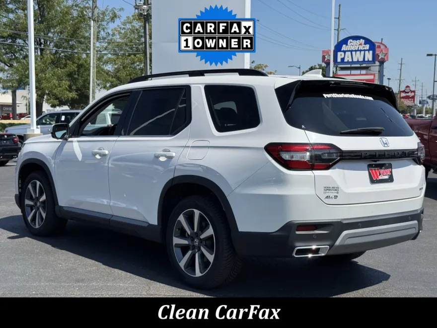 2023 Honda Pilot Elite photo 1