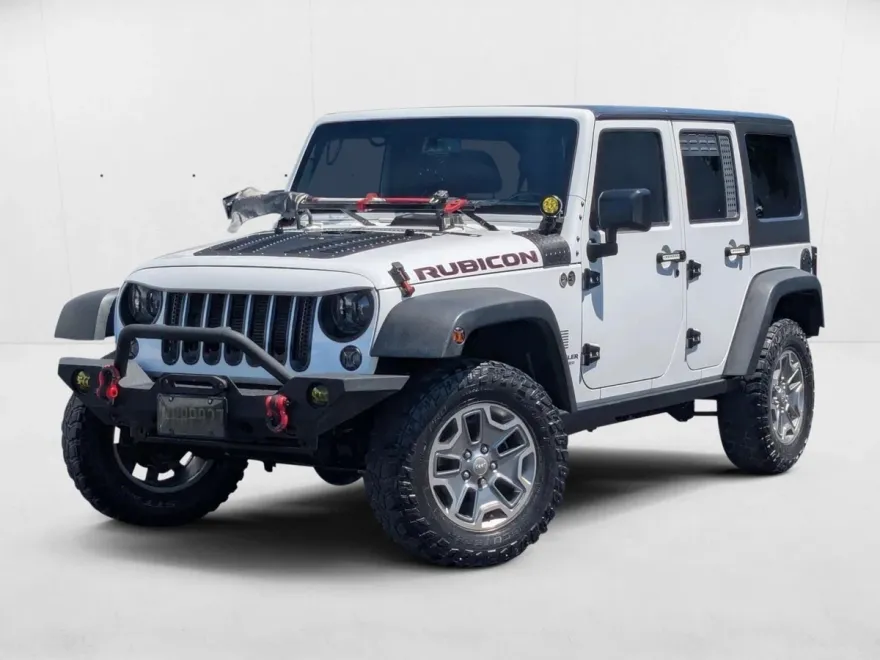 2015 Jeep Wrangler Unlimited Rubicon photo 1