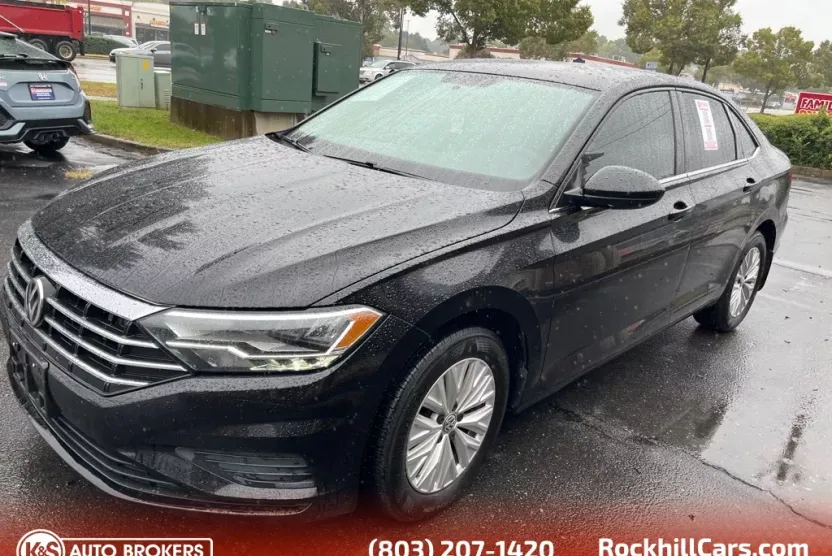 2019 Volkswagen Jetta SE R-Line photo 1