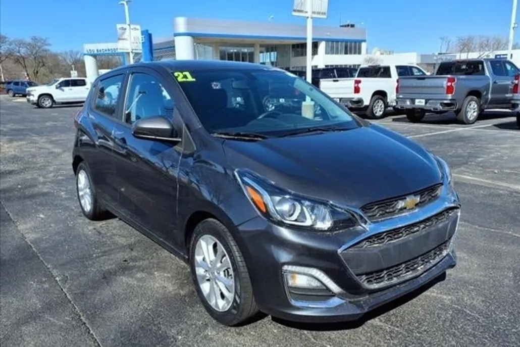 2021 Chevrolet Spark 1LT photo 1