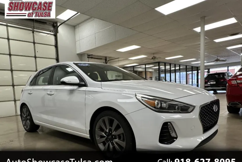 2018 Hyundai Elantra GT Sport photo 1