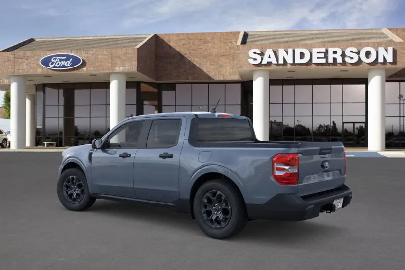 2025 Ford Maverick XLT photo 1