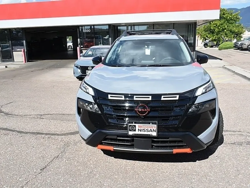 2026 Nissan Rogue SV photo 1