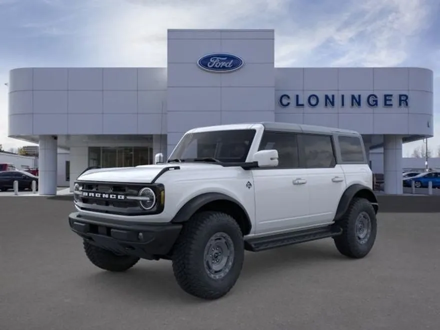 2025 Ford Bronco Outer Banks photo 1