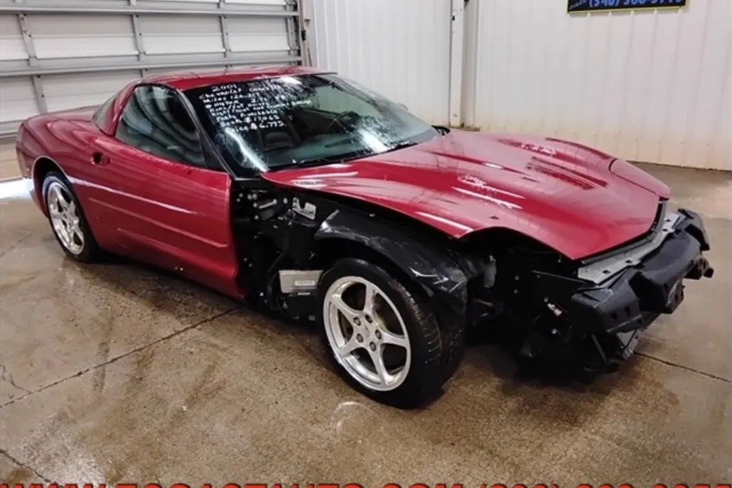 2001 Chevrolet Corvette photo 1