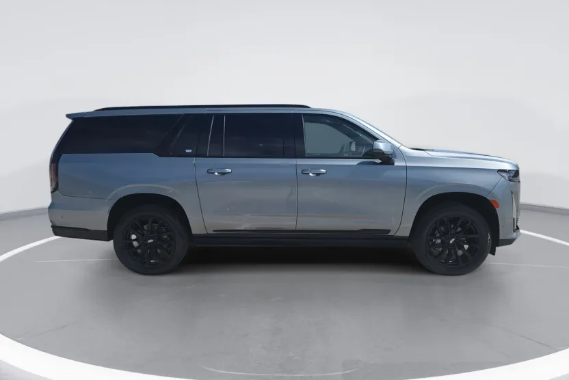 2023 Cadillac Escalade ESV Sport photo 1