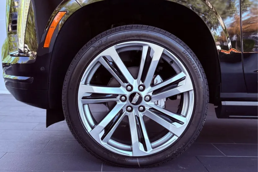 2025 Cadillac Escalade ESV Sport photo 1