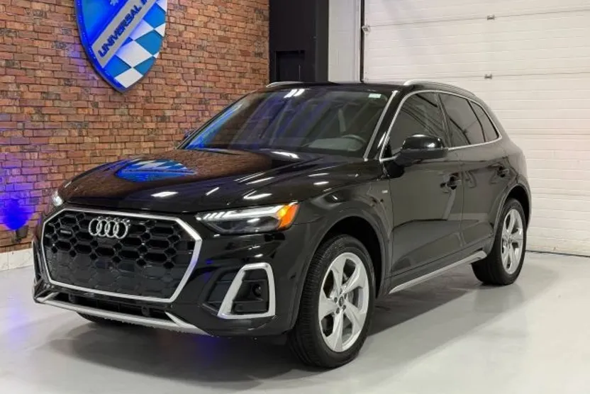 2023 Audi Q5 45 TFSI S line Prestige photo 1