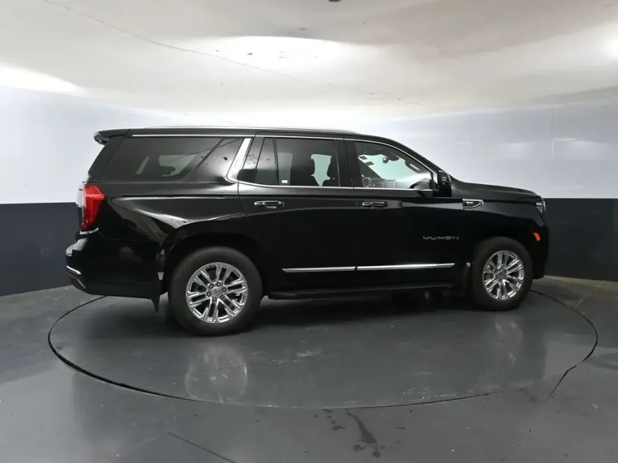 2021 Gmc Yukon SLT photo 1