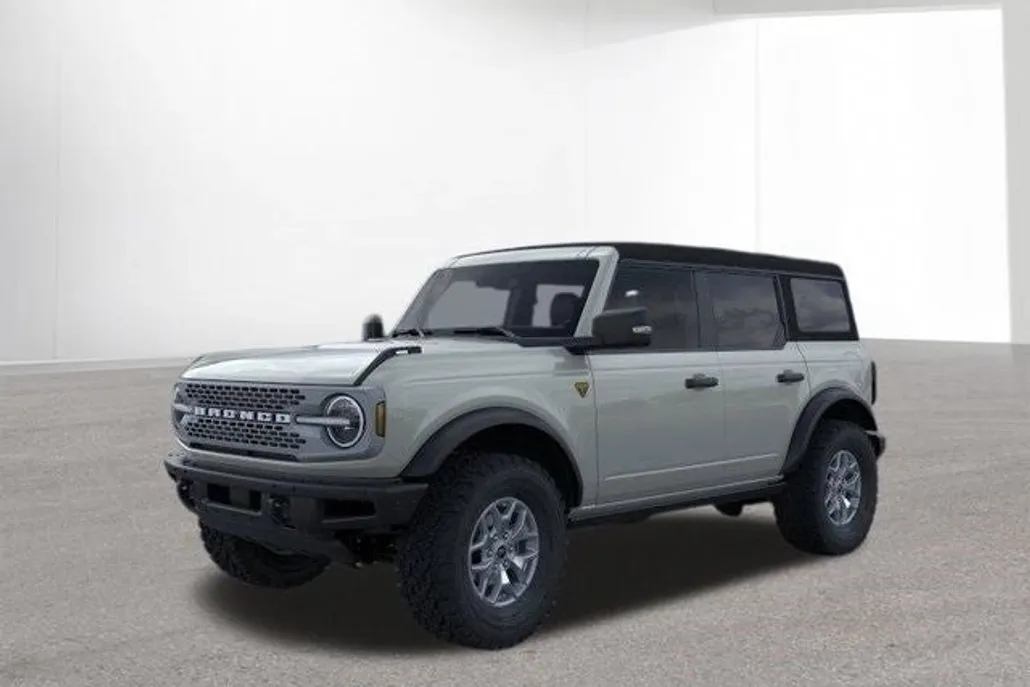 2024 Ford Bronco Badlands photo 1