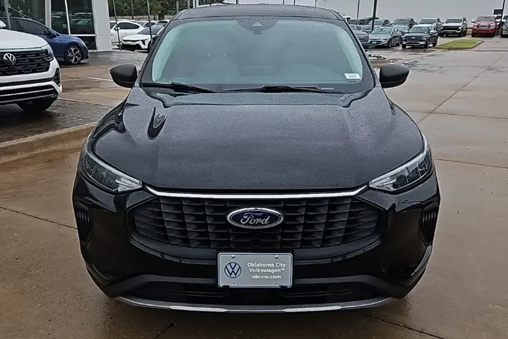 2023 Ford Escape Active photo 1
