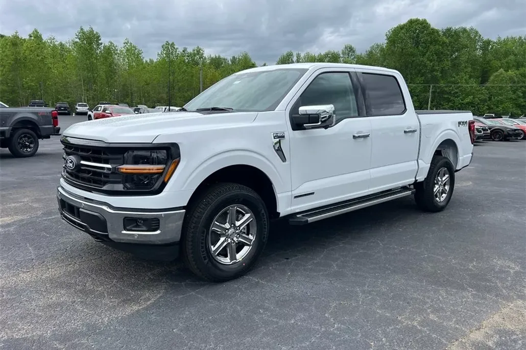 2025 Ford F-150 XLT photo 1