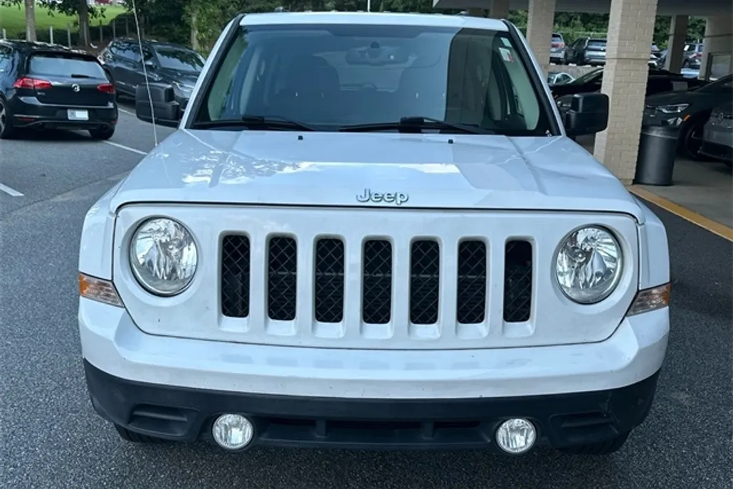 2016 Jeep Patriot Sport photo 1