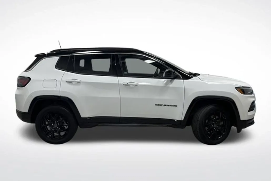 2024 Jeep Compass Limited photo 1