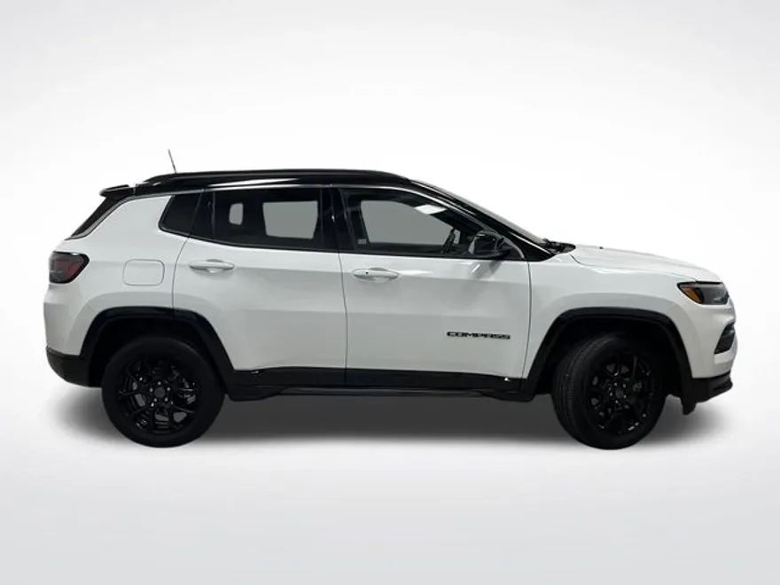 2024 Jeep Compass Limited photo 1