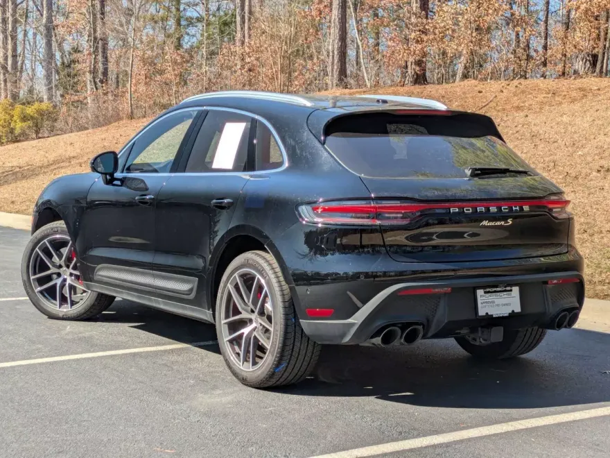 2024 Porsche Macan S photo 1