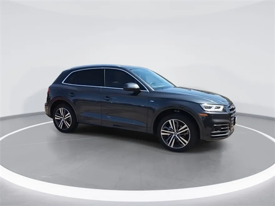 2020 Audi Q5 55 Prestige photo 1