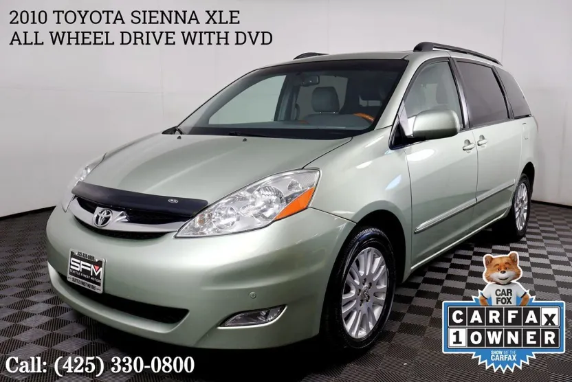 2010 Toyota Sienna XLE Limited photo 1