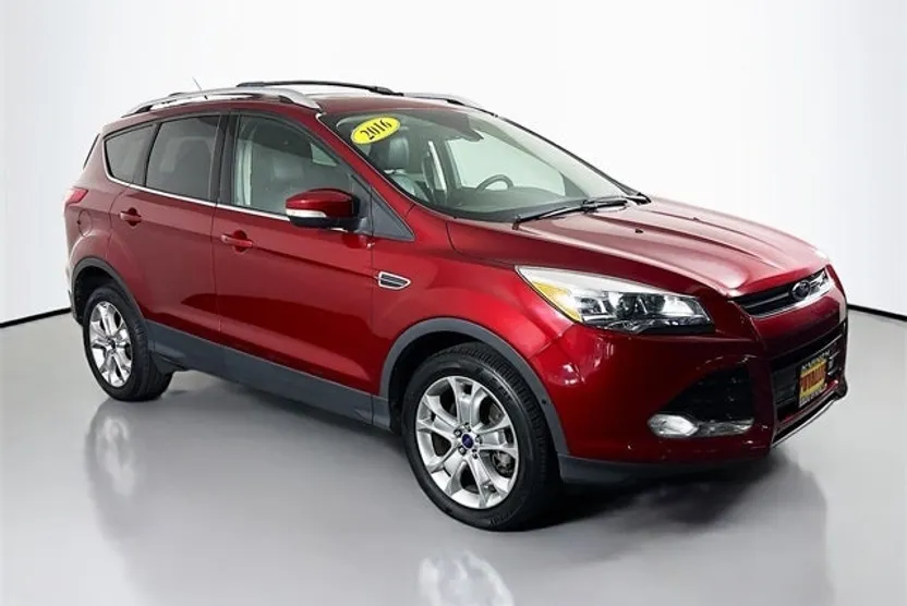 2016 Ford Escape Titanium photo 1