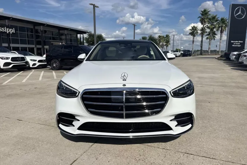2026 Mercedes Benz S 580e 4MATIC photo 1