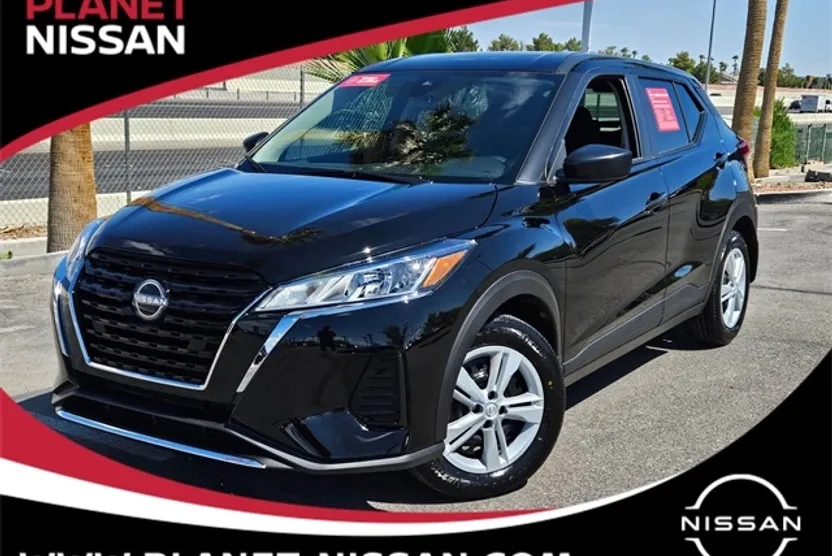 2025 Nissan Kicks Play S photo 1