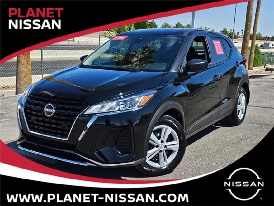 2025 Nissan Kicks Play S photo 1
