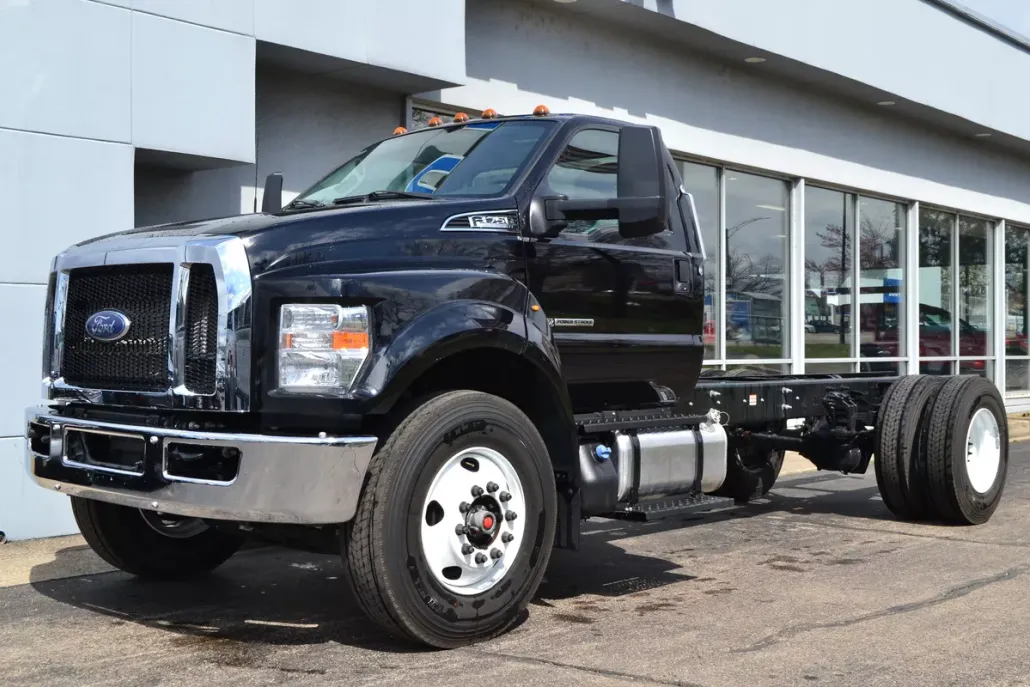 2026 Ford F-750 Regular Cab photo 1