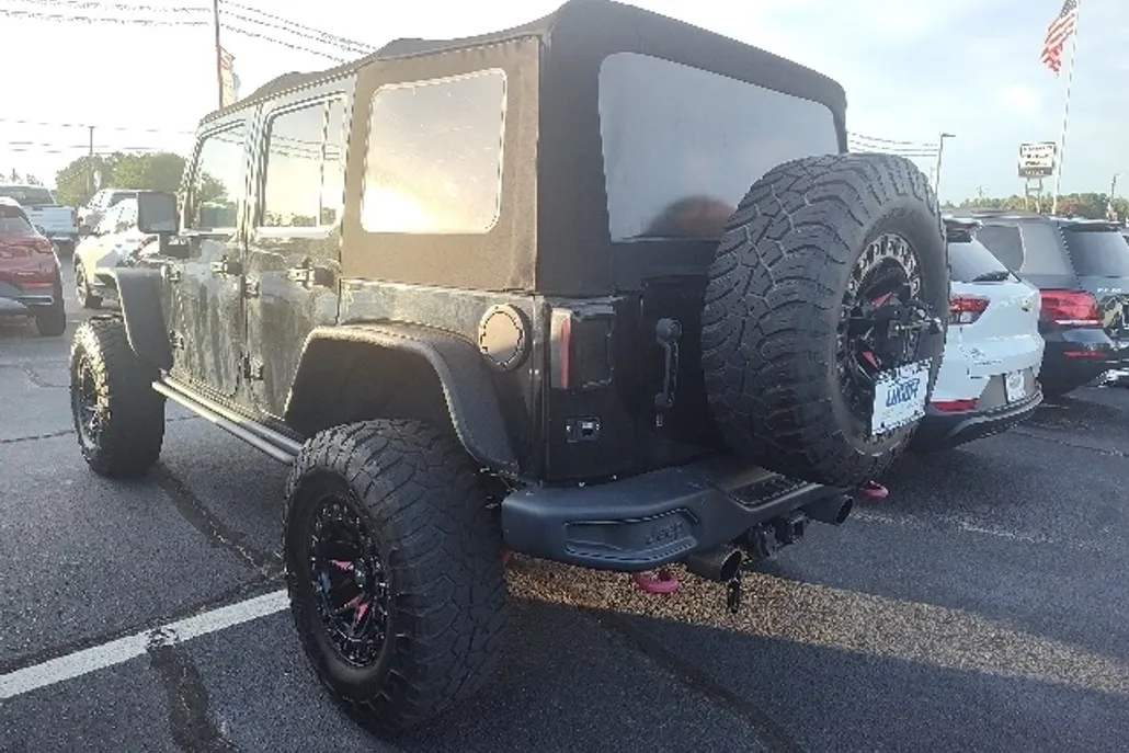 2017 Jeep Wrangler Unlimited Rubicon Hard Rock photo 1
