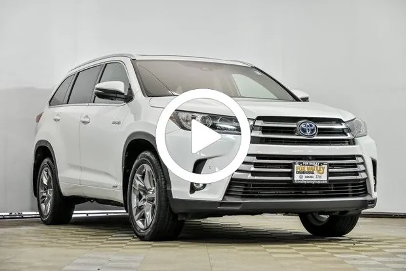 2019 Toyota Highlander Hybrid Limited photo 1