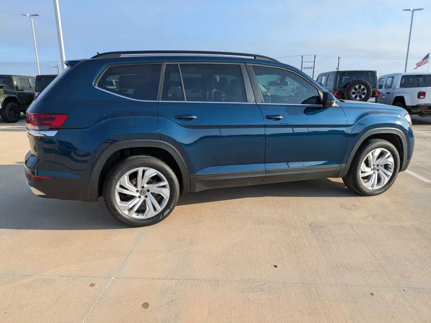 2023 Volkswagen Atlas V6 SE Technology photo 1
