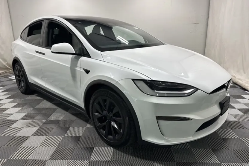 2023 Tesla Model X Standard Range photo 1