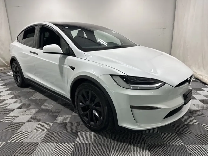 2023 Tesla Model X Standard Range photo 1