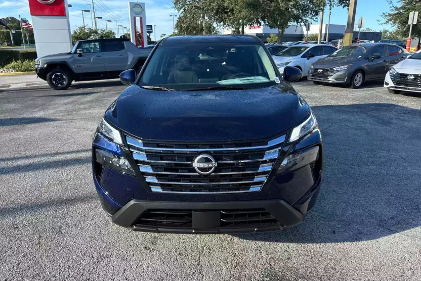 2026 Nissan Rogue SV photo 1