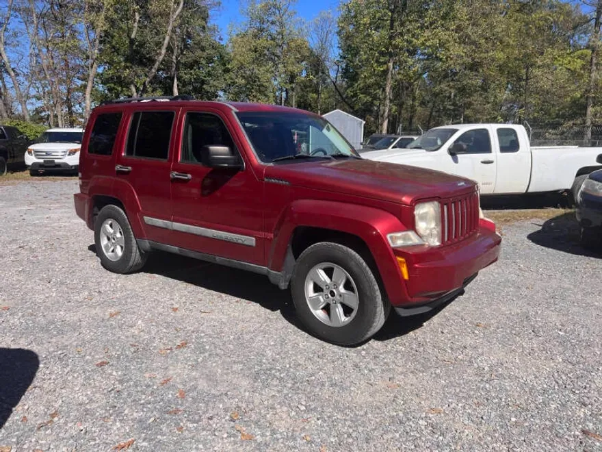 2012 Jeep Liberty Sport photo 1