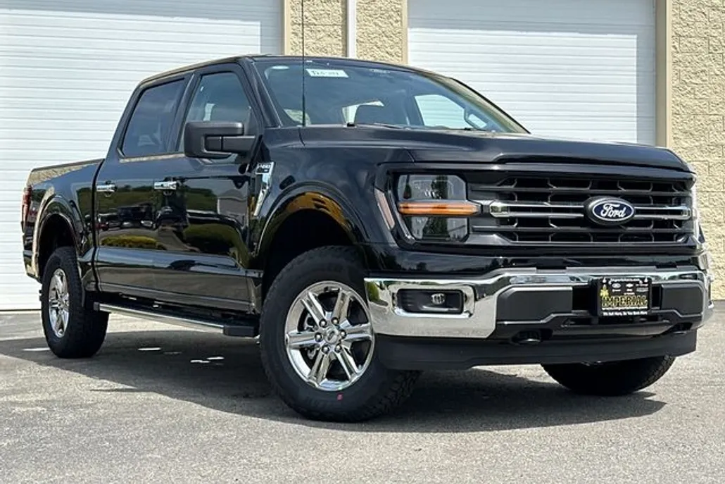 2025 Ford F-150 XLT photo 1