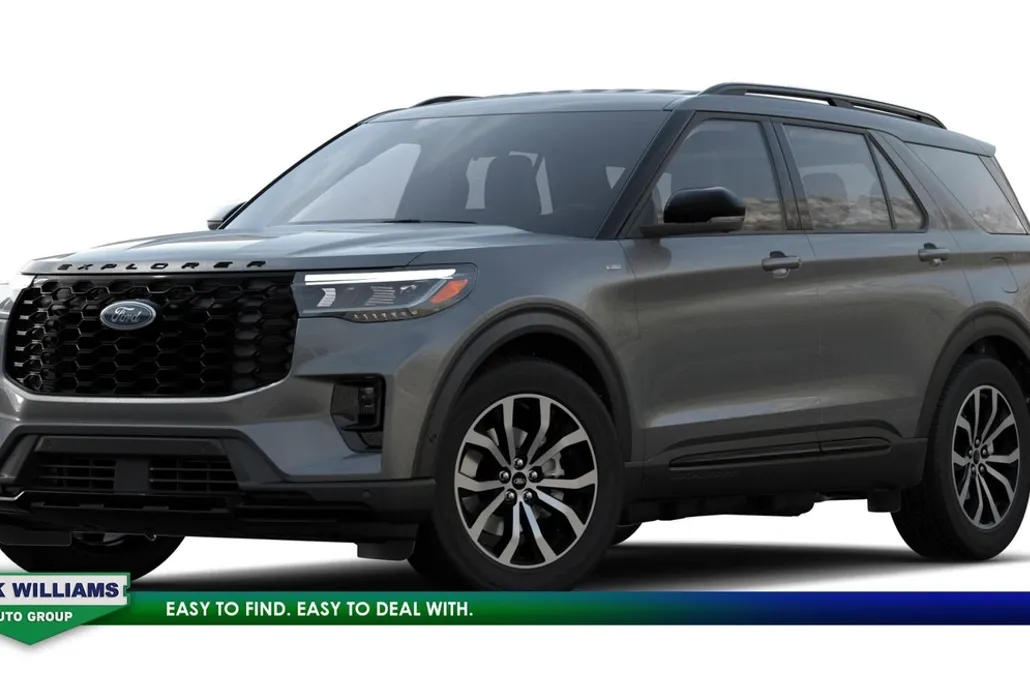 2025 Ford Explorer ST-Line photo 1