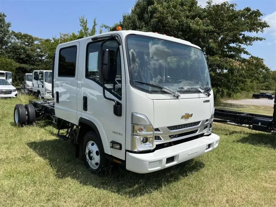 2025 Chevrolet Silverado 3500HD photo 1
