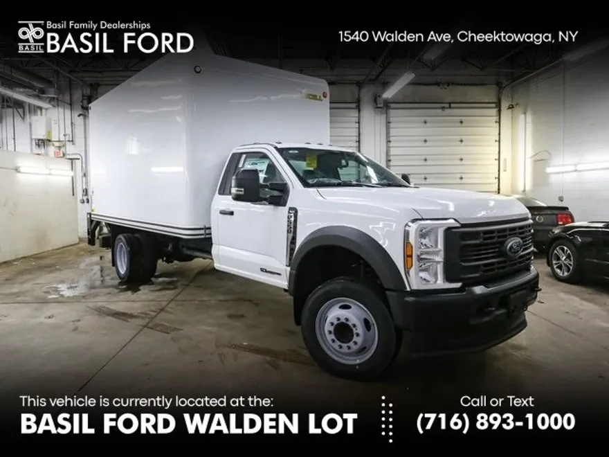 2024 Ford F-550 photo 1