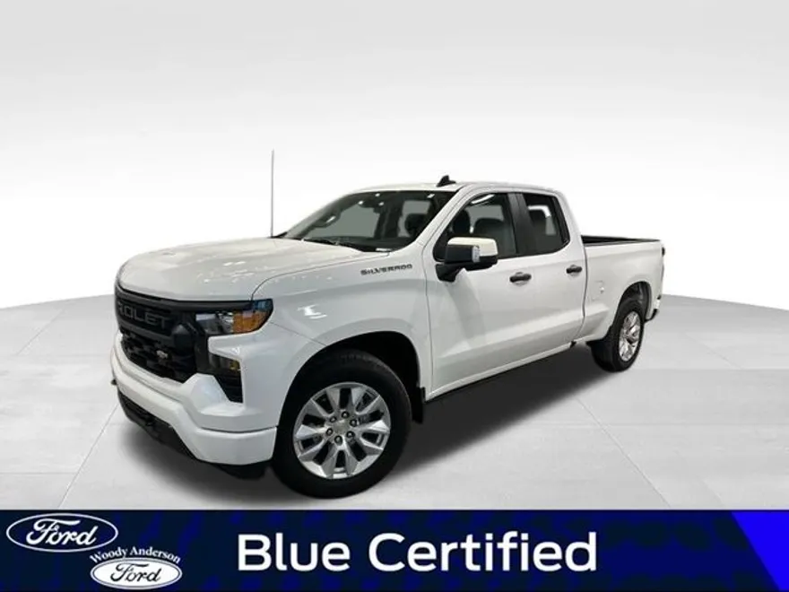 2024 Chevrolet Silverado 1500 Custom photo 1