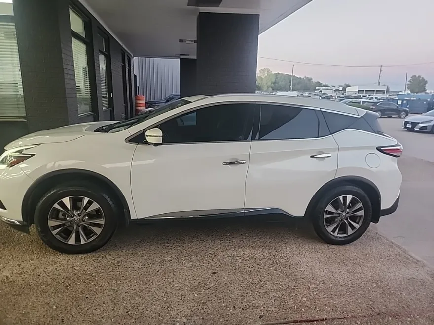 2018 Nissan Murano SL photo 1
