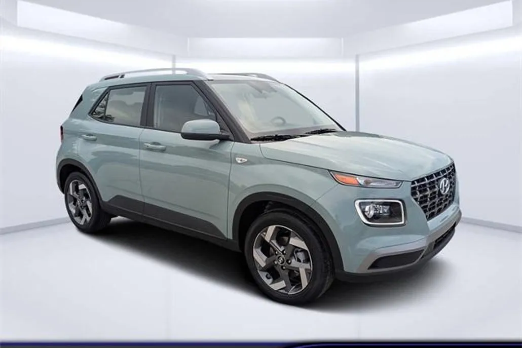 2025 Hyundai Venue Limited photo 1