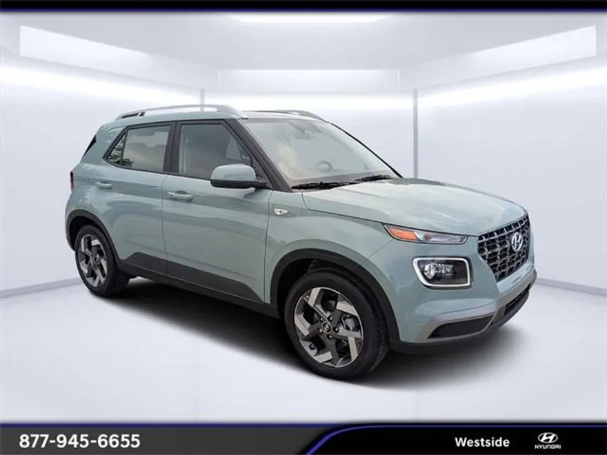 2025 Hyundai Venue Limited photo 1