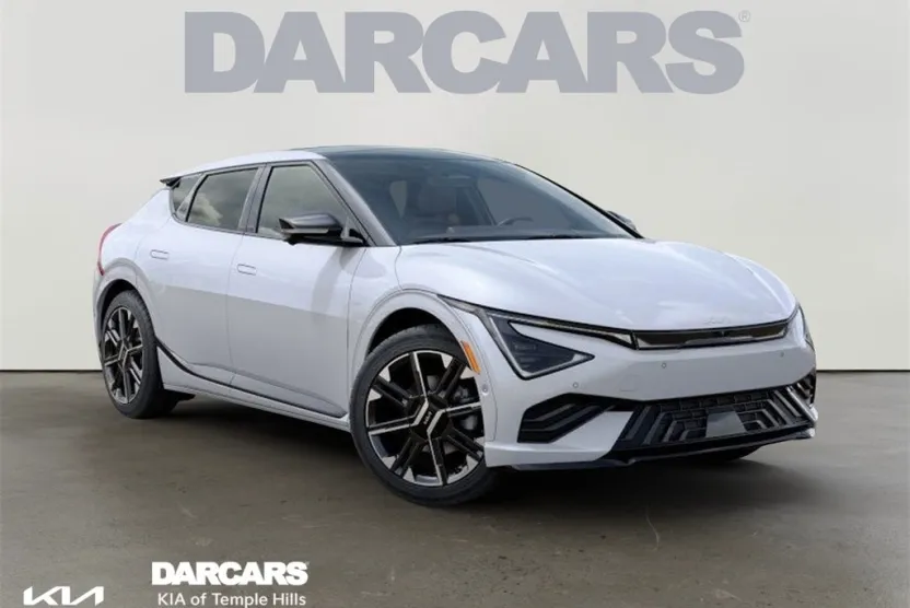 2025 Kia EV6 GT-Line photo 1