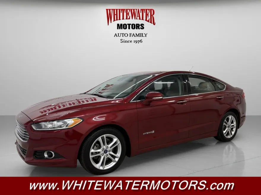 2015 Ford Fusion Titanium Hybrid photo 1