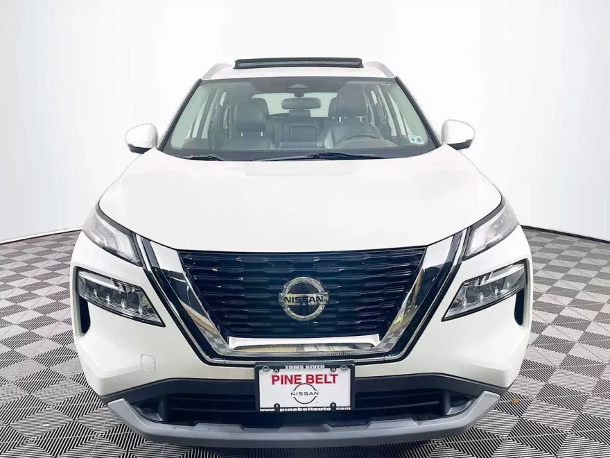 2021 Nissan Rogue SV photo 1